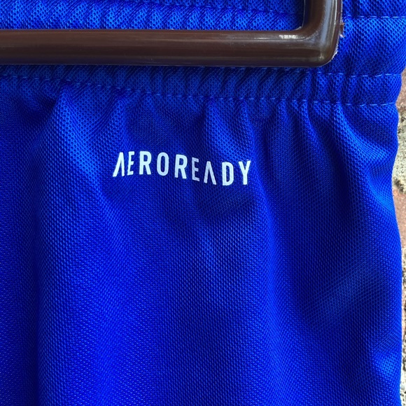 2 pairs of Boys Medium Adidas Athletic shorts 🔴🔵 - Picture 7 of 11